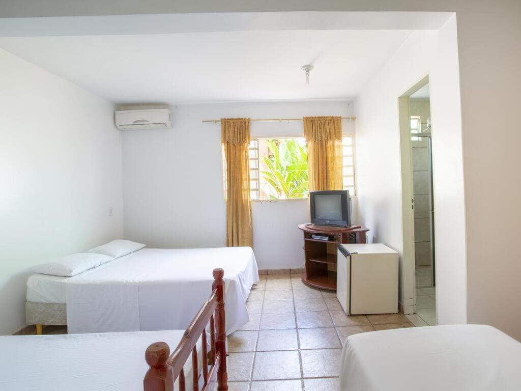 Pousada Ln Caldas Novas Luaran gambar